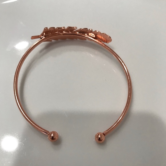 5 For $20 🥳 Rose Gold Leaf Cuff - Picture 4 of 4